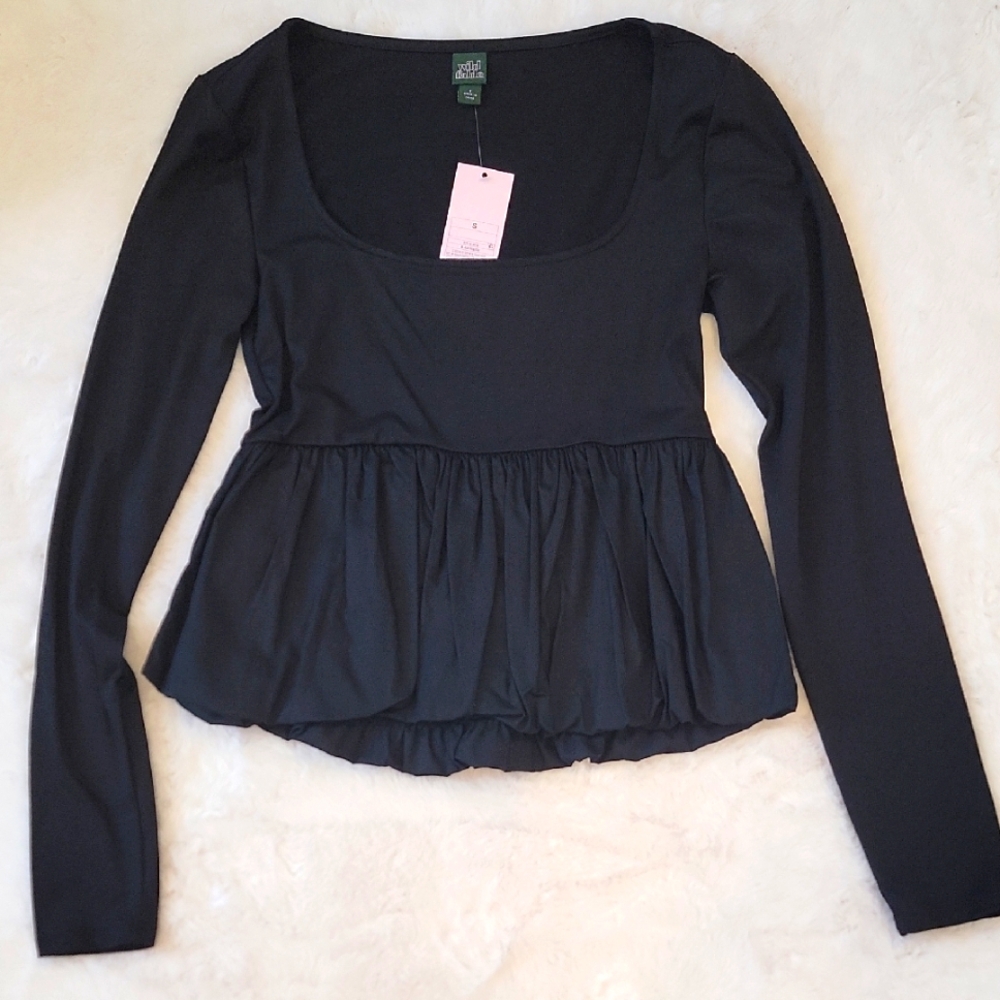 NWT Wild Fable Black Long Sleeve Peplum Top. Size Small.